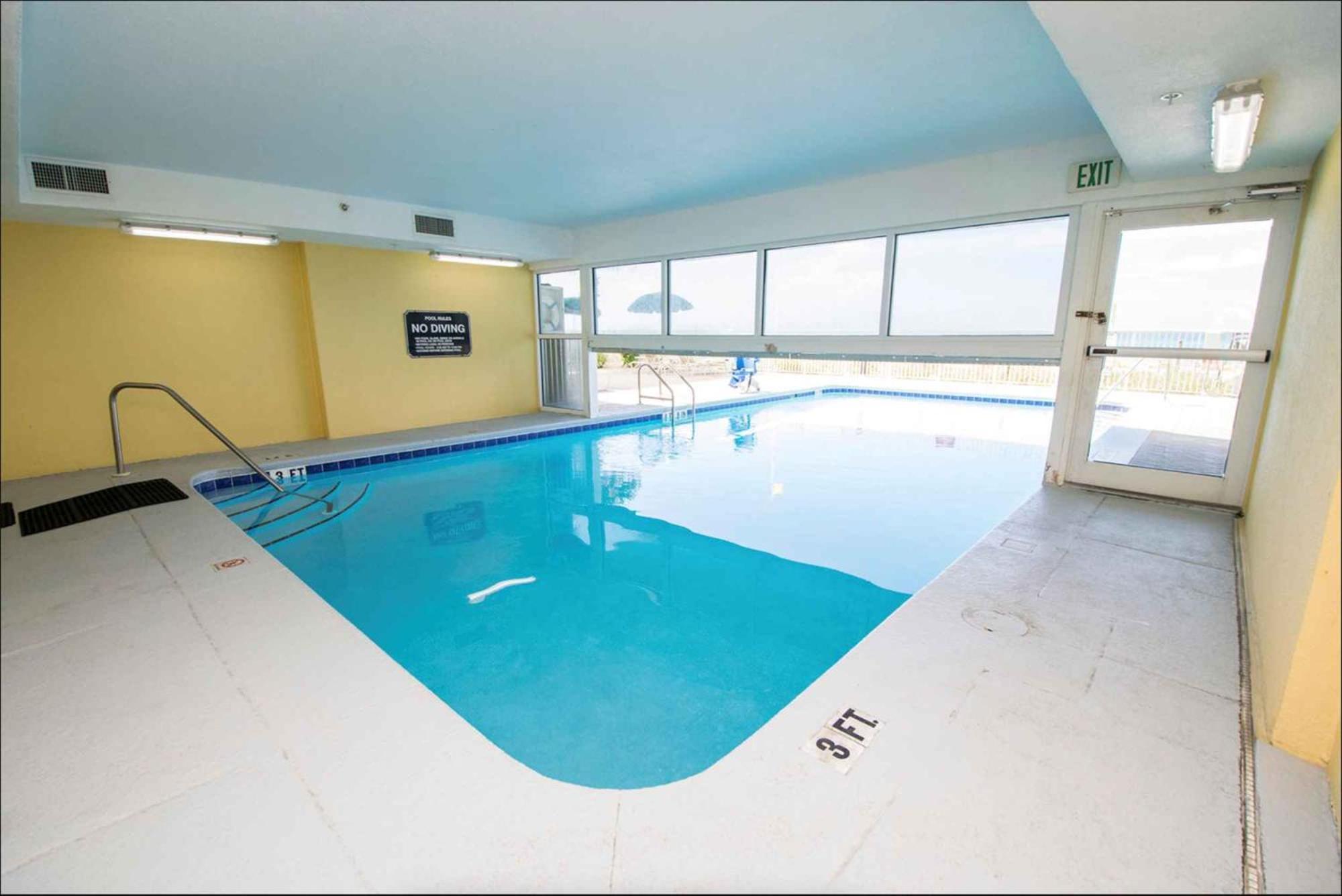Apartment Emerald Isle #1105 *